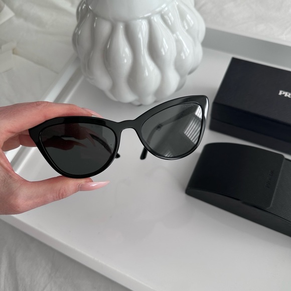 Prada Acetate Cat-Eye Sunglasses Black - Picture 2 of 7